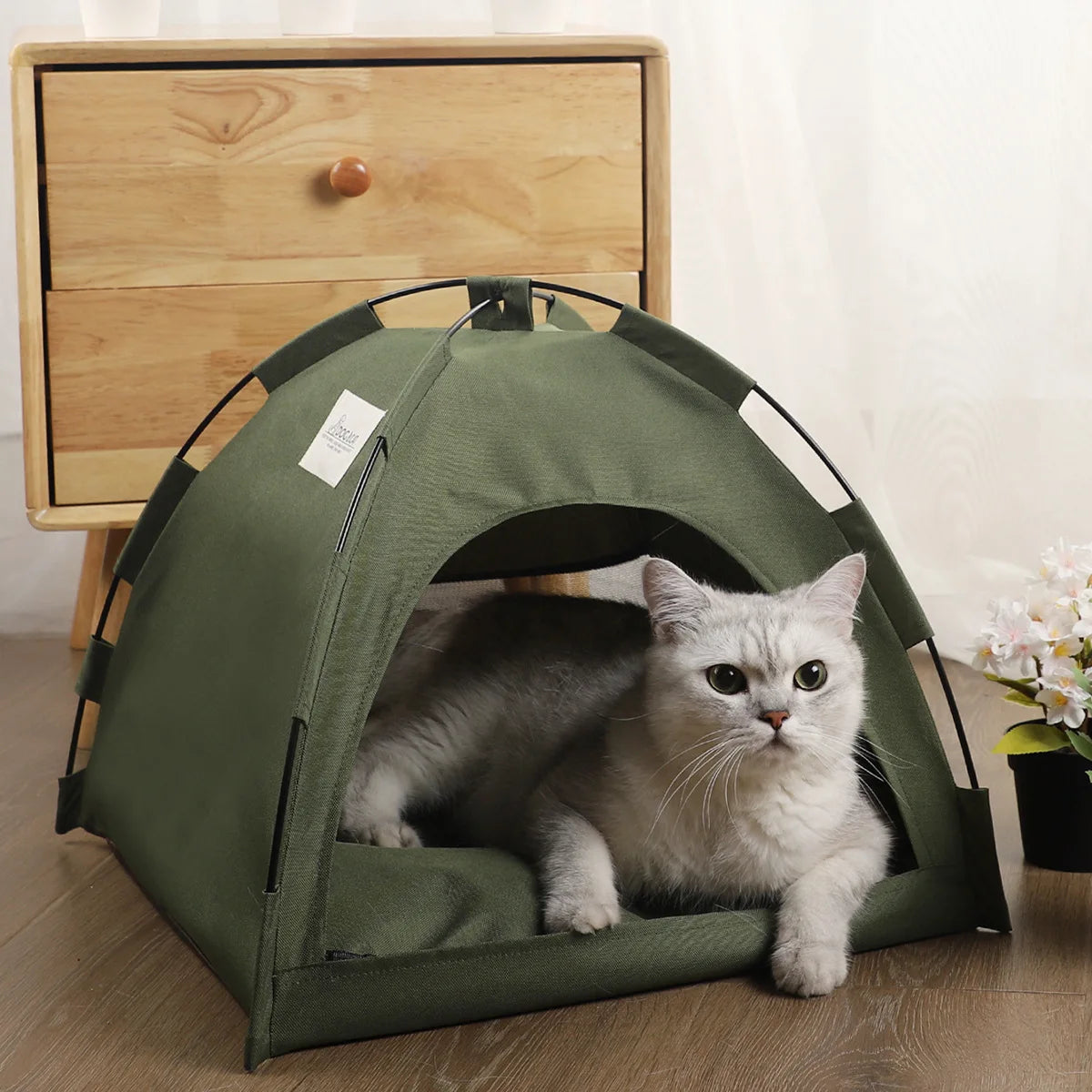 Outdoor Pet House, Breathable and Foldable Tent-Style Pet Cage in Solid Colors, Minimalist Design-Foldable Cat and Dog House