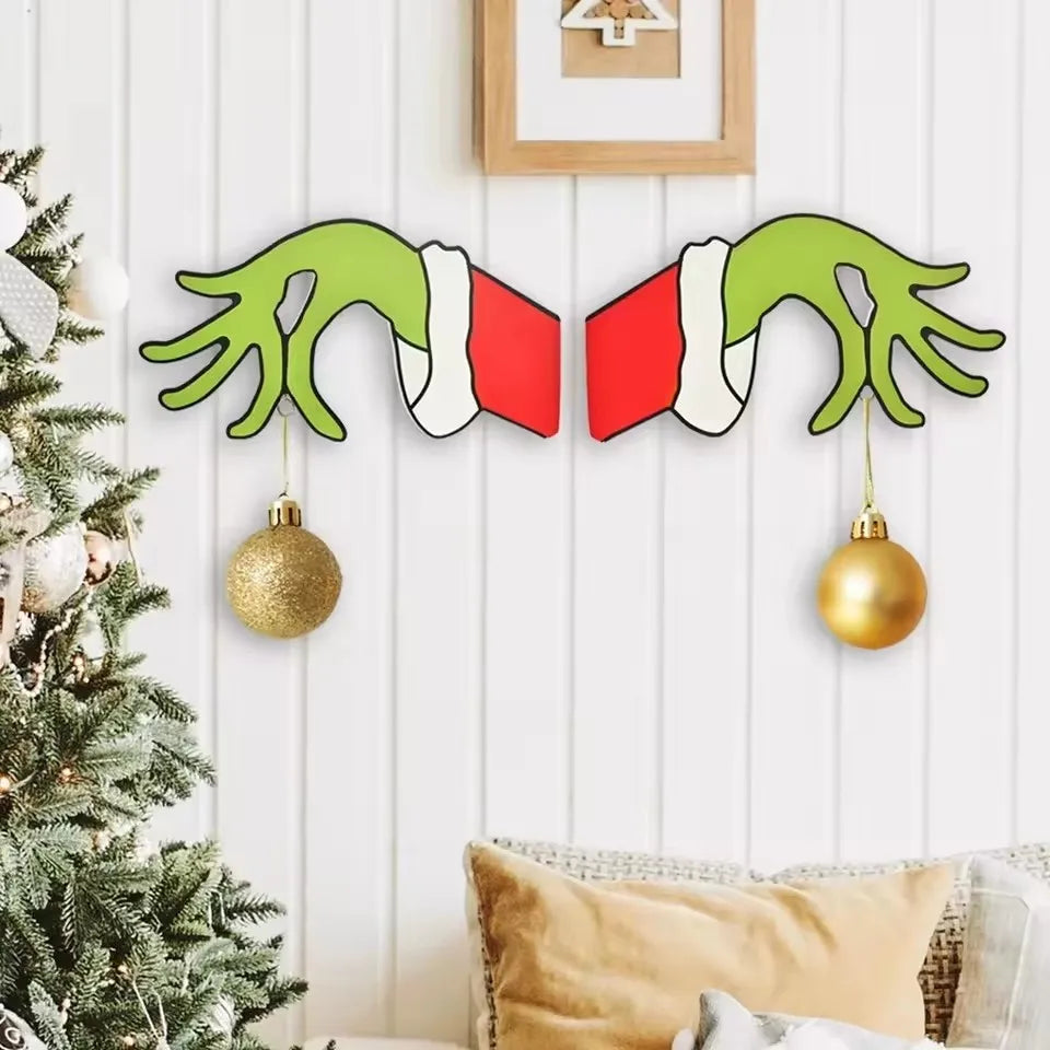 Christmas Grinch Wooden Door Hanger – Festive Holiday Decor