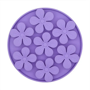 Suction Cup Silicone Pet Feeding Mat – Slow Feeder Bowl for Dogs & Cats