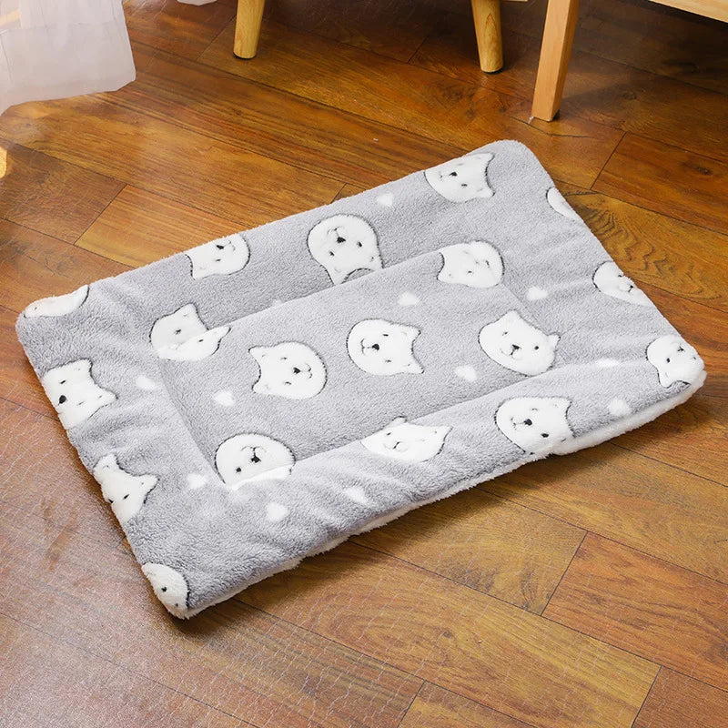 SEO Optimized Short Title:  Warm Plush Cat & Dog Bed – Soft Cozy Winter Pet Cushion for Cats & Puppies